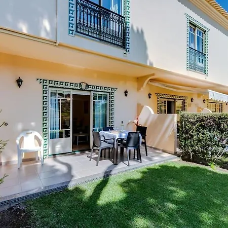 Feriehus Collection Side - Oura 200 Meters *