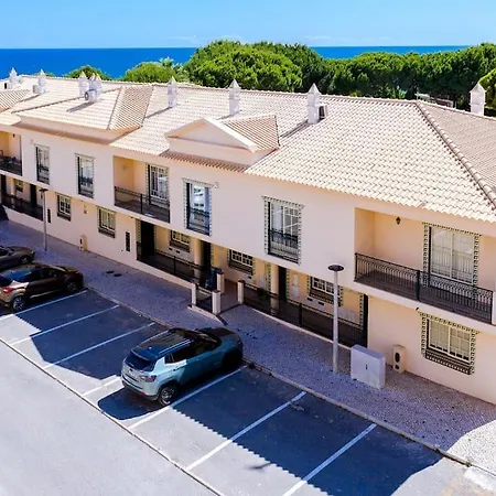 Collection Side - Oura 200 Meters Dom wakacyjny *