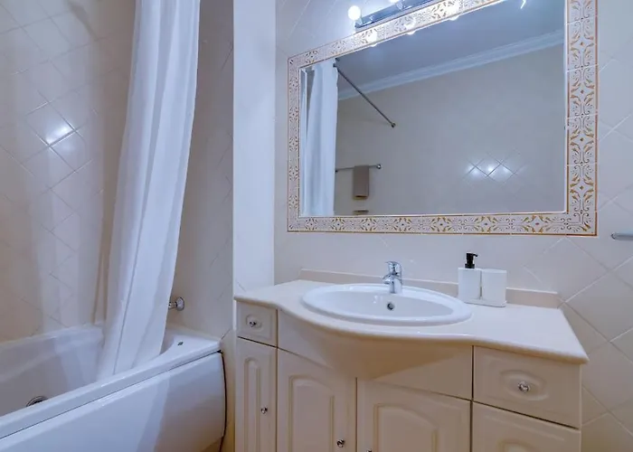 Collection Side - Oura 200 Meters *