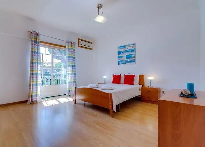 別荘 Collection Side - Oura 200 Meters