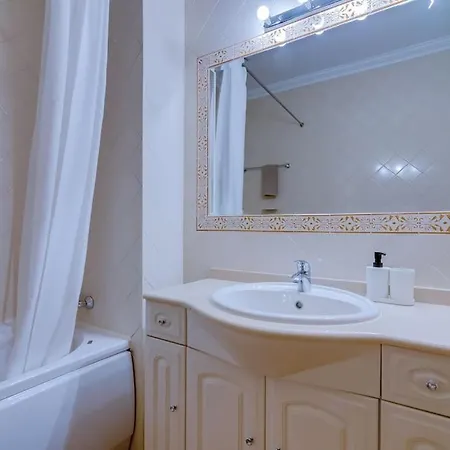 Collection Side - Oura 200 Meters *