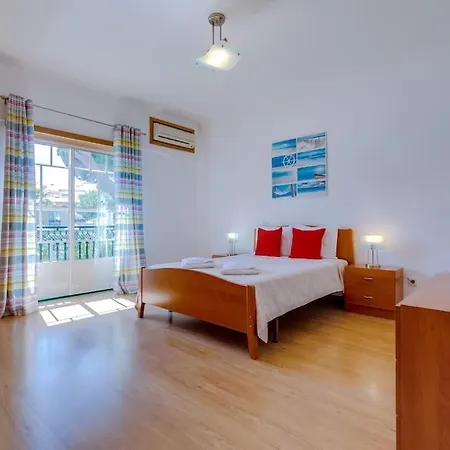 Ferienhaus Collection Side - Oura 200 Meters